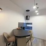 Lägenhet Moderns Un Kluss Dzivoklis 41 M2