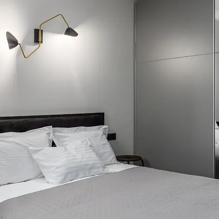 Apartman Quiet & Stylish Riga Apartment With Private Parking Riga